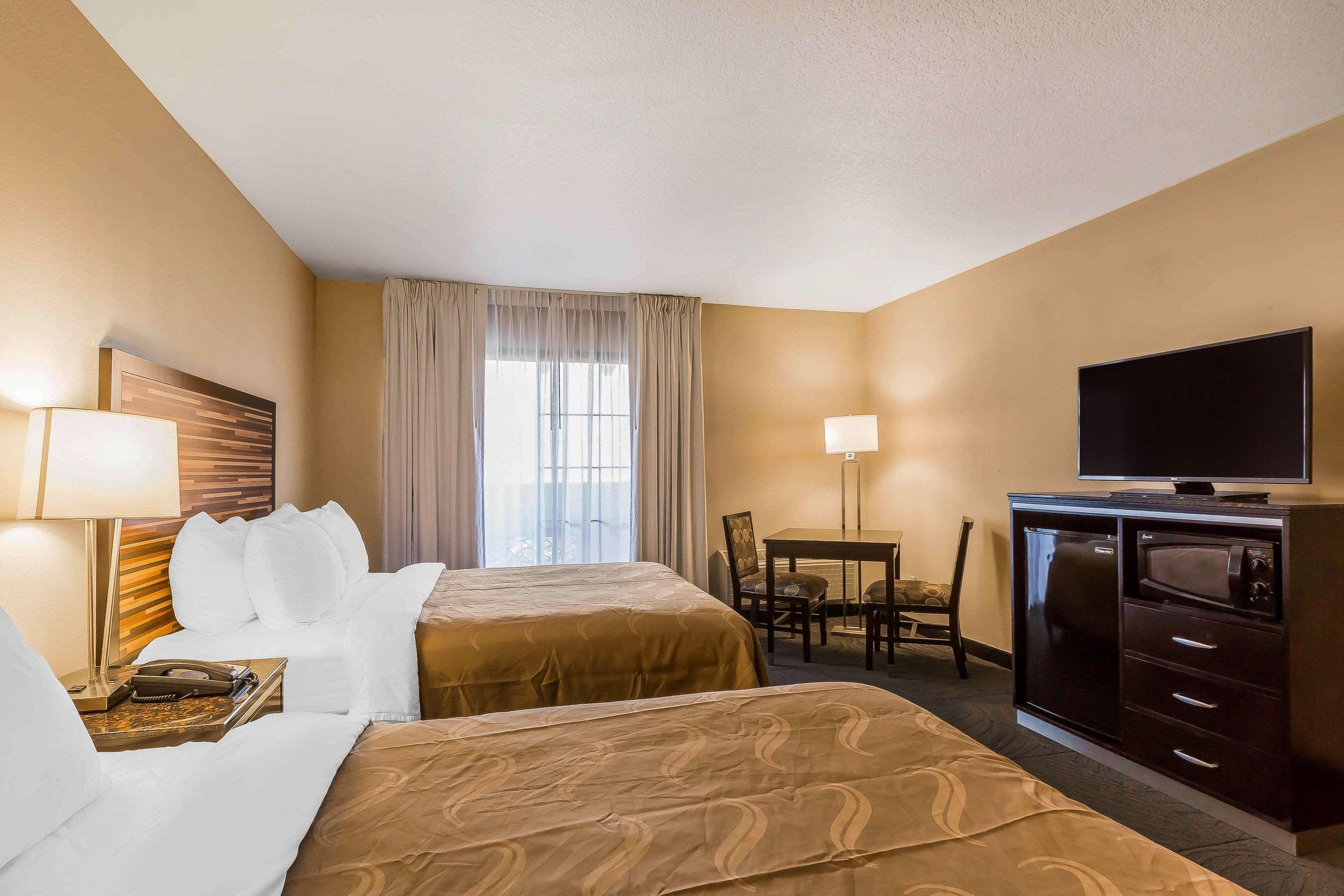 Quality Inn Fallbrook I-15 Exterior photo