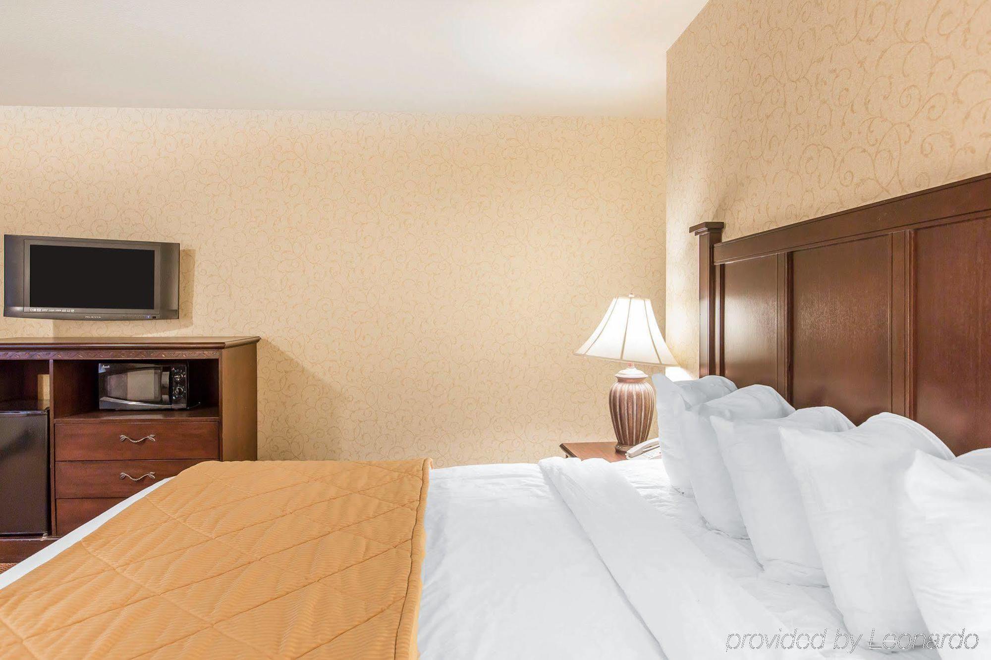 Quality Inn Fallbrook I-15 Exterior photo